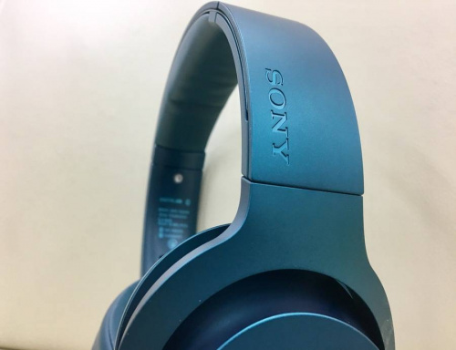 デジタル家電のヘッドホン