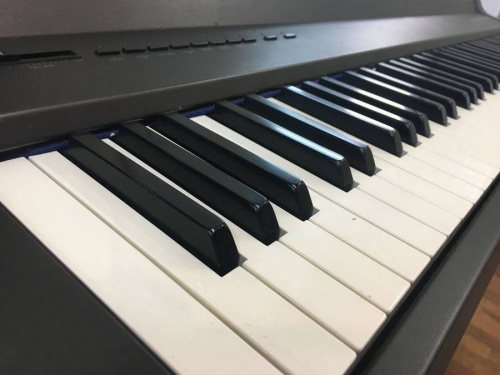 楽器・ホビー雑貨の電子ピアノ