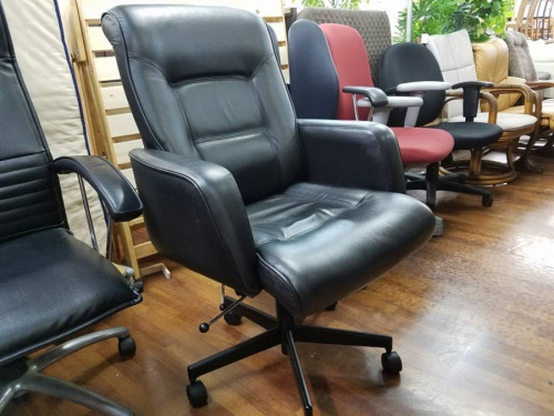 家具のカリモク