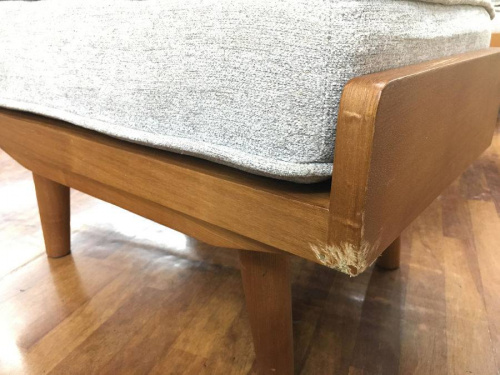 イスのウニコ（UNICO）