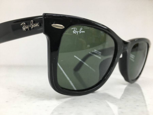 メンズファッションのRAYBAN