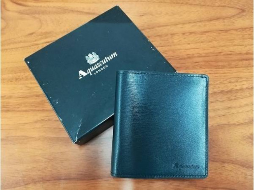 ブランド・ラグジュアリーの財布