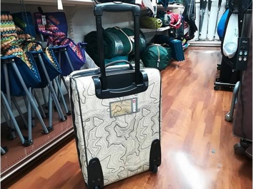 アウトドアウェアのバッグ