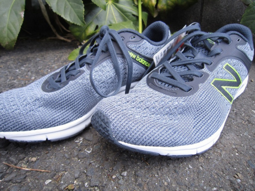 スニーカーのNIKE