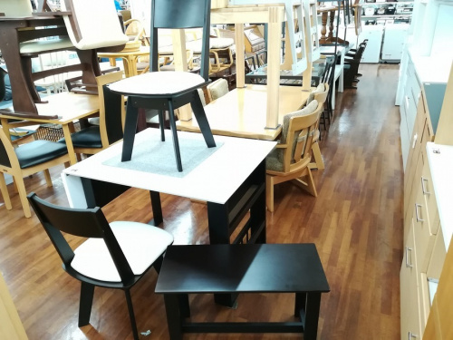 家具のダイニングセット