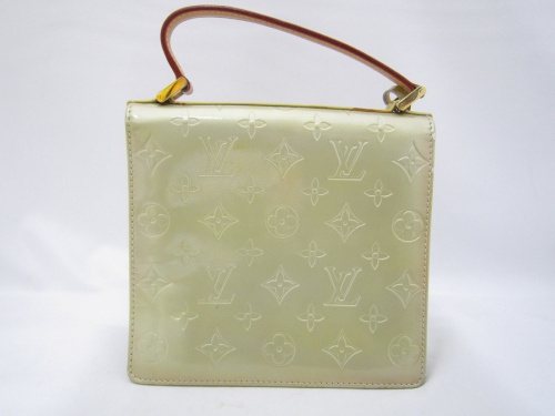 LOUIS VUITTONのハンドバッグ