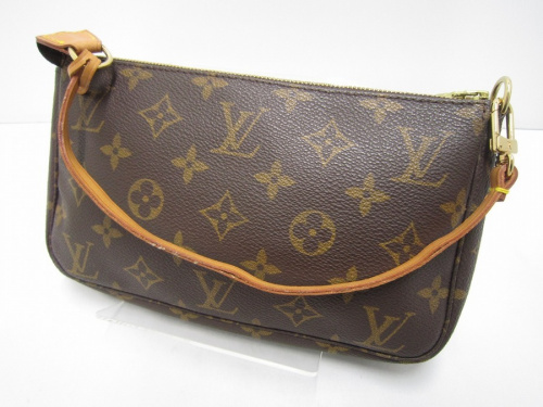 バッグのLOUIS VUITTON