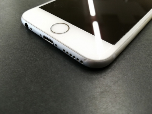 スマートフォンのApple