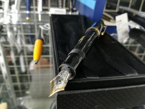 万年筆のMONTBLANC