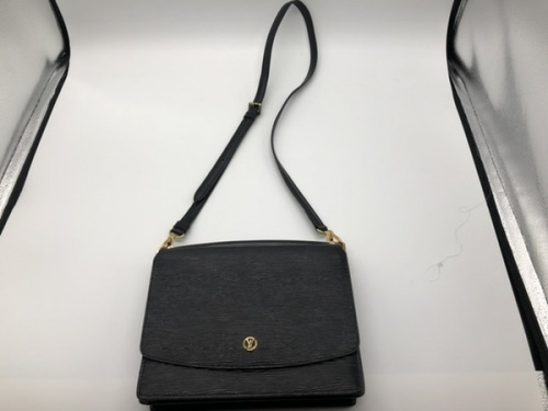 バッグのショルダーバッグ