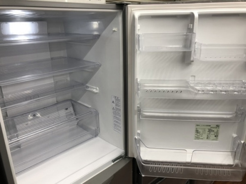 冷蔵庫の4ドア冷蔵庫