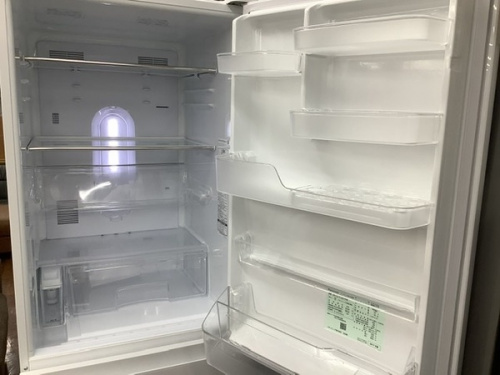冷蔵庫の3ドア冷蔵庫