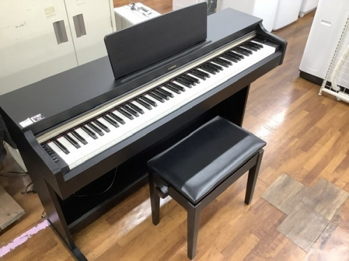 楽器の電子ピアノ