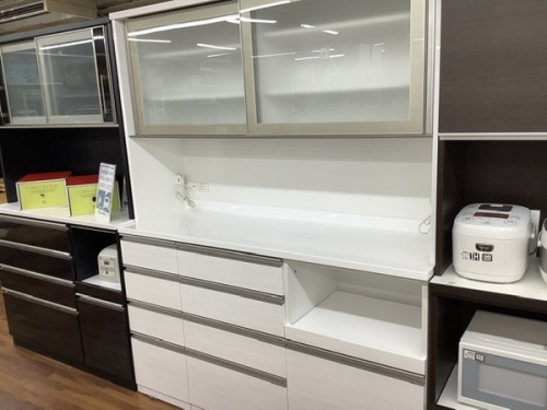 家具のカップボード・食器棚