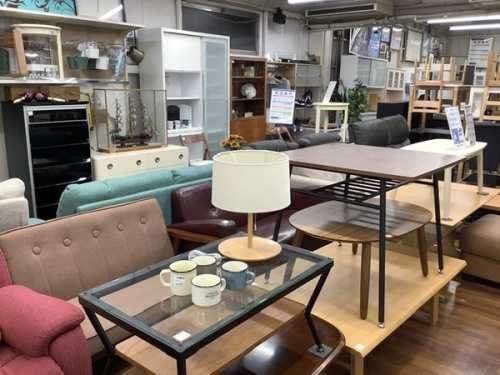 家具のソファ