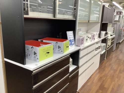 ソファのダイニング