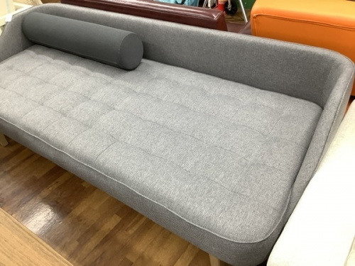 家具のソファ