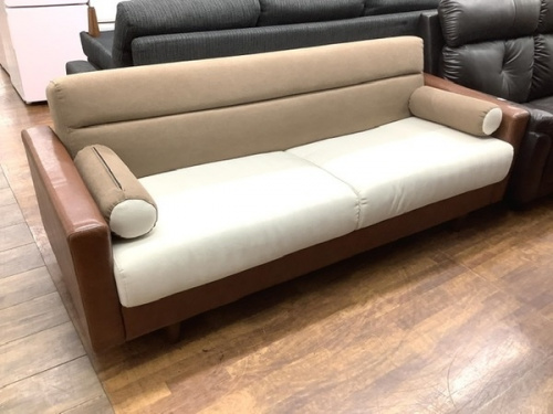 家具のソファ