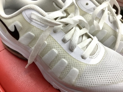 スニーカーのNIKE