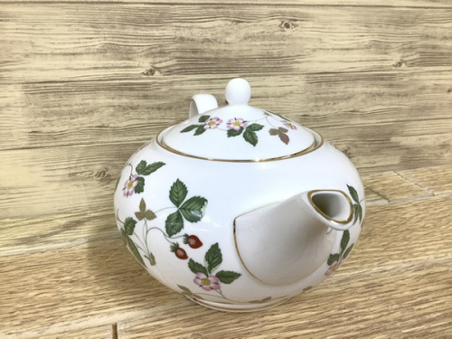 洋食器のWEDGWOOD