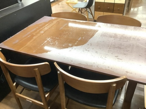 カリモクのダイニングセット