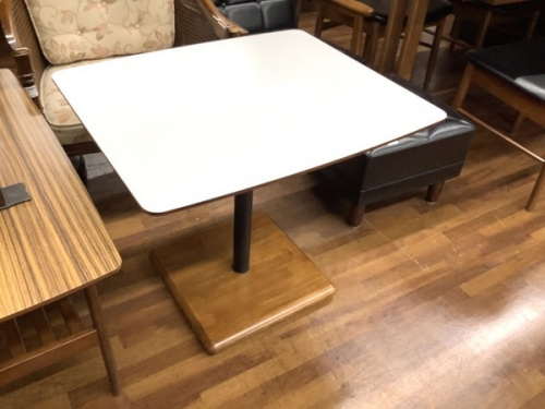 家具のカリモク