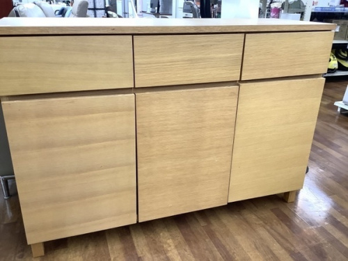 家具のキャビネット