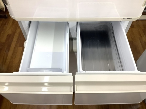 5ドア冷蔵庫のSHARP