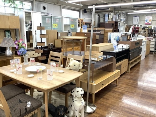 3段の大宮　中古家具