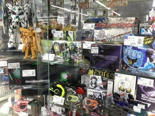 仮面ライダー鎧武(ガイム)の大宮 中古家具