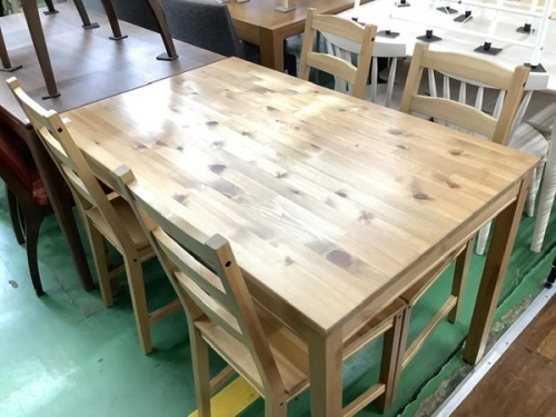 家具のダイニングセット