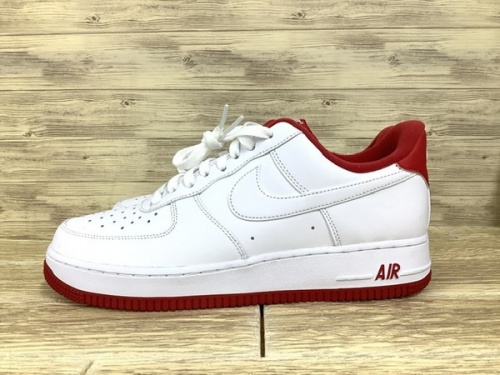 スニーカーのNIKE