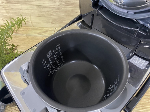 圧力IH炊飯ジャーの象印