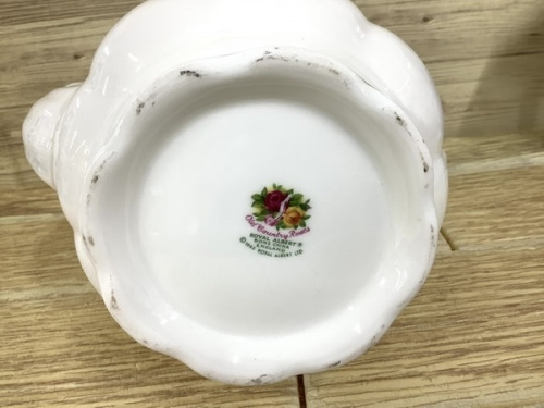 ROYAL ALBERT