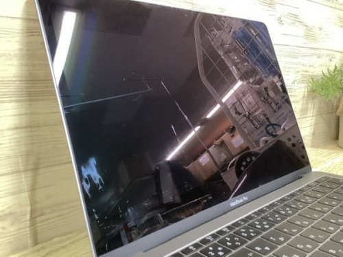 MacBook ProのApple