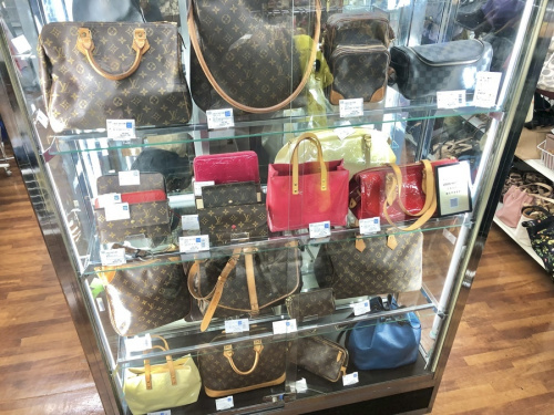 LOUIS VUITTONのブランド