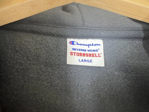 ジップパーカーのChampion REVERSE WEAVE