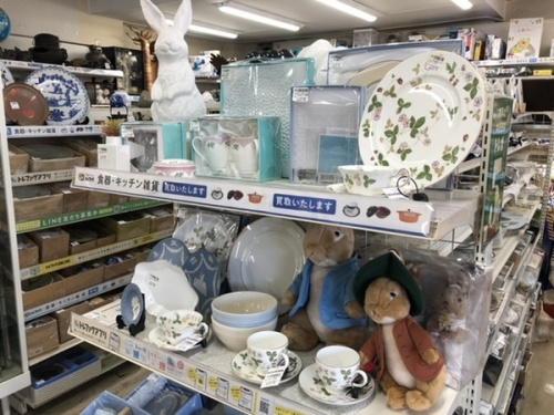 洋食器のマグカップ