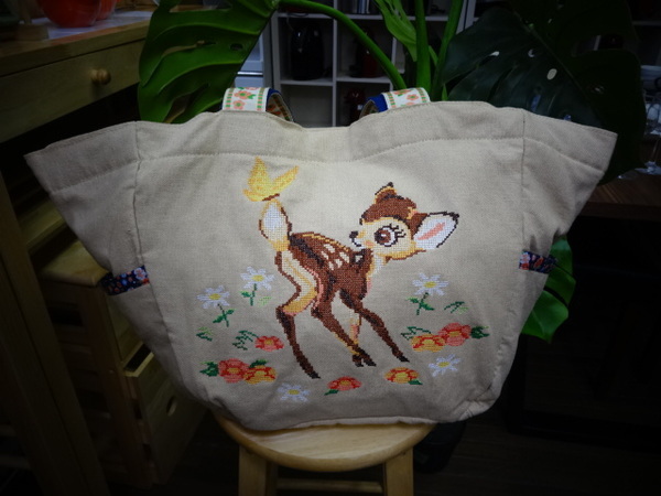 郡山うねめ通り店】東京ディズニーリゾート バンビ刺繍トート