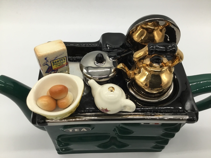 【ティーポッタリー】ENGLAND製アンティークオブジェ　美品 ティーポッタリー】ENGLAND製アンティークオブジェ 美品