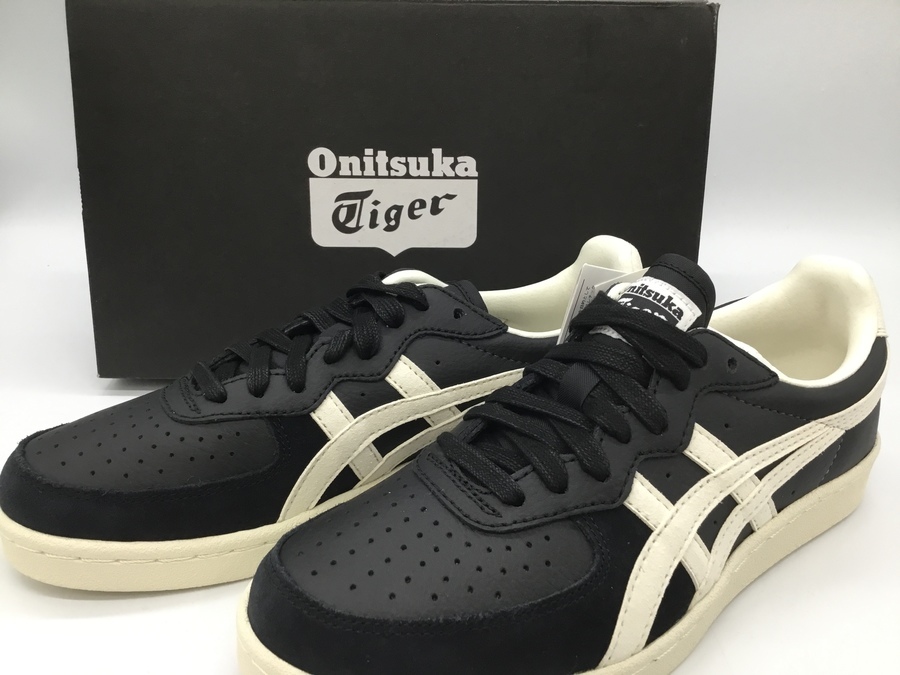 G*様 K9ヴィレッジタイガー 上質なレザーの柔らかく静かな光沢と、滑らかなスエードの