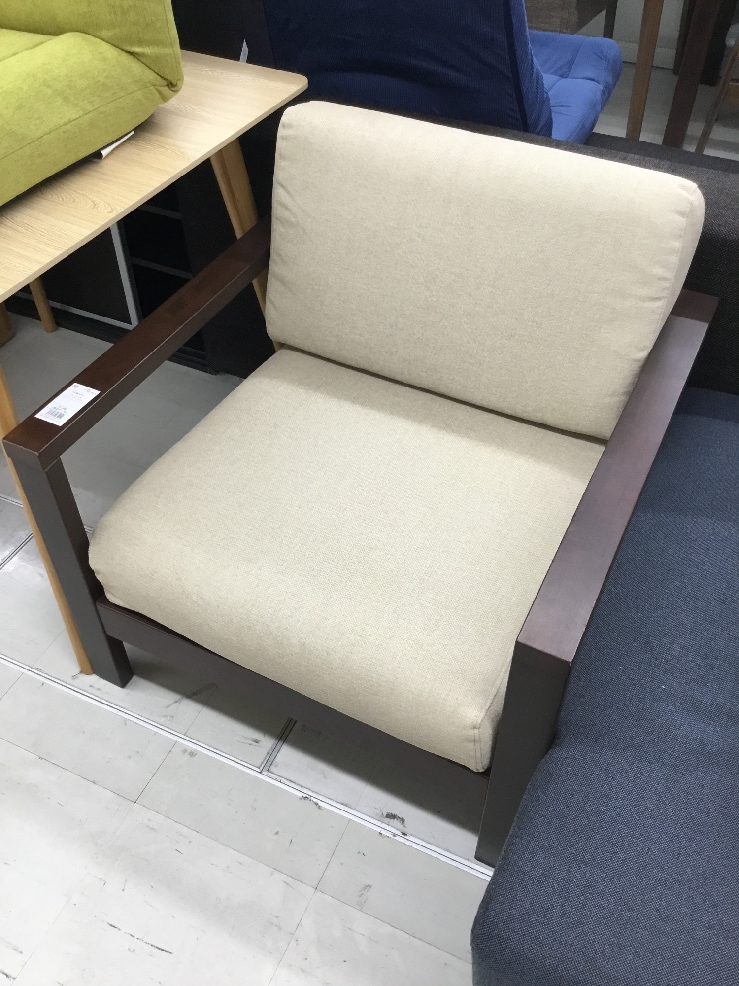 【軽トラ無料貸し出し】【nimolla】【1人掛けソファー】【トレファク所沢店】 軽トラック90分無料貸出有！】3人掛けソファーのご紹介です！！｜2026