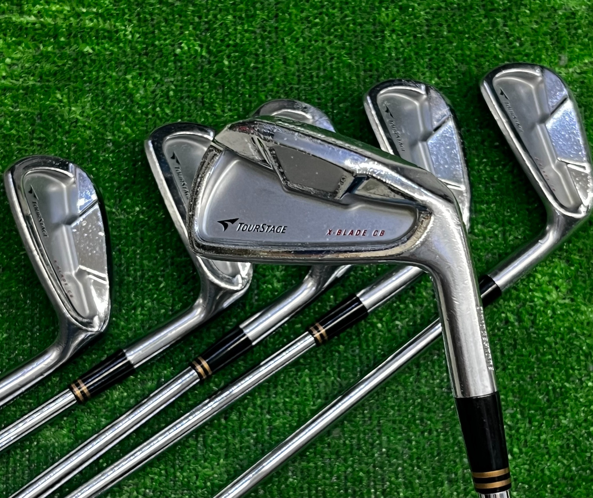 TOUR STAGE(ツアーステージ)のアイアンセット(X-BLADE CB)を買取