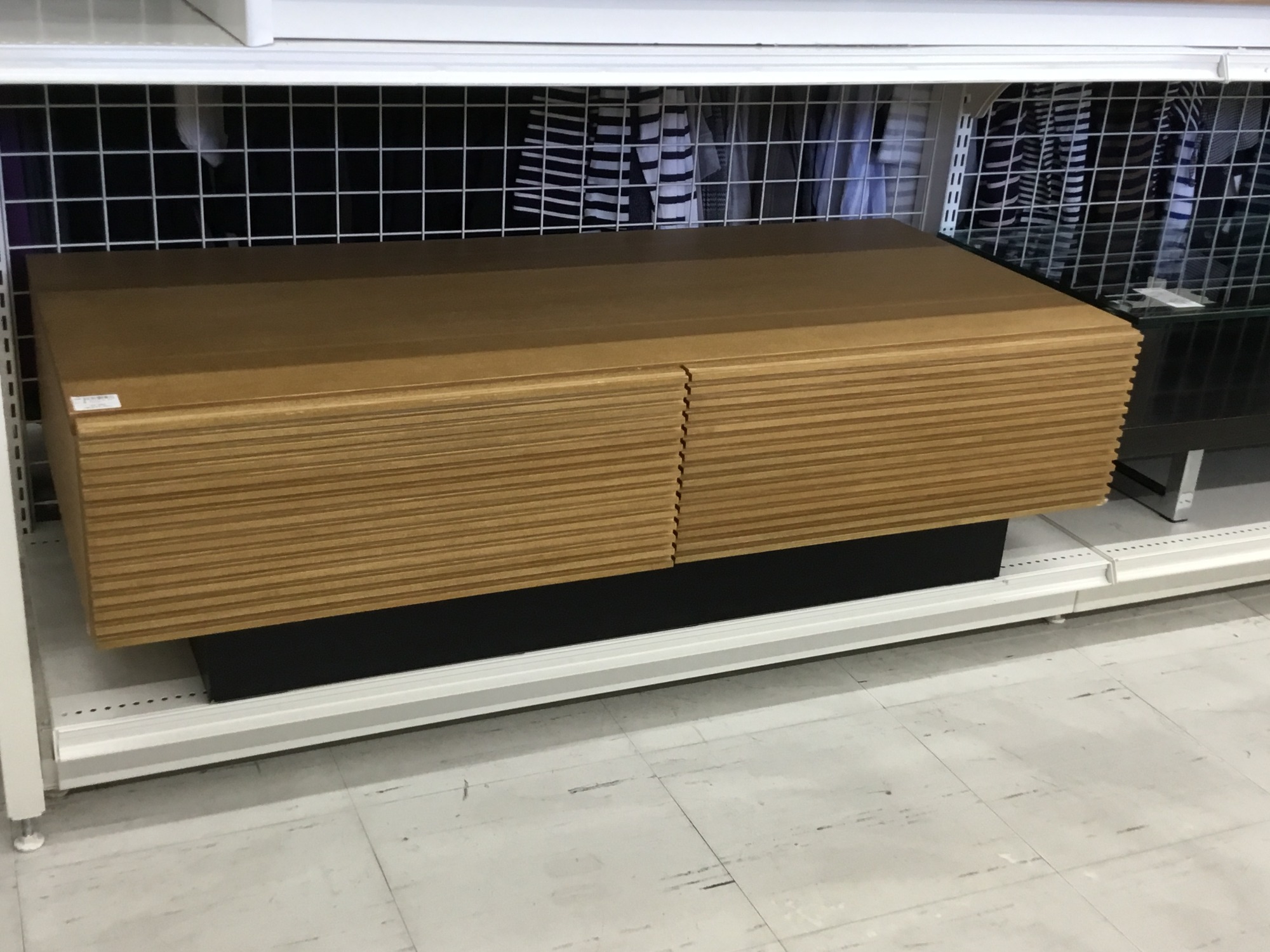 ナチュラルカラーのテレビ台を買取入荷しました。中古家具を買うなら 