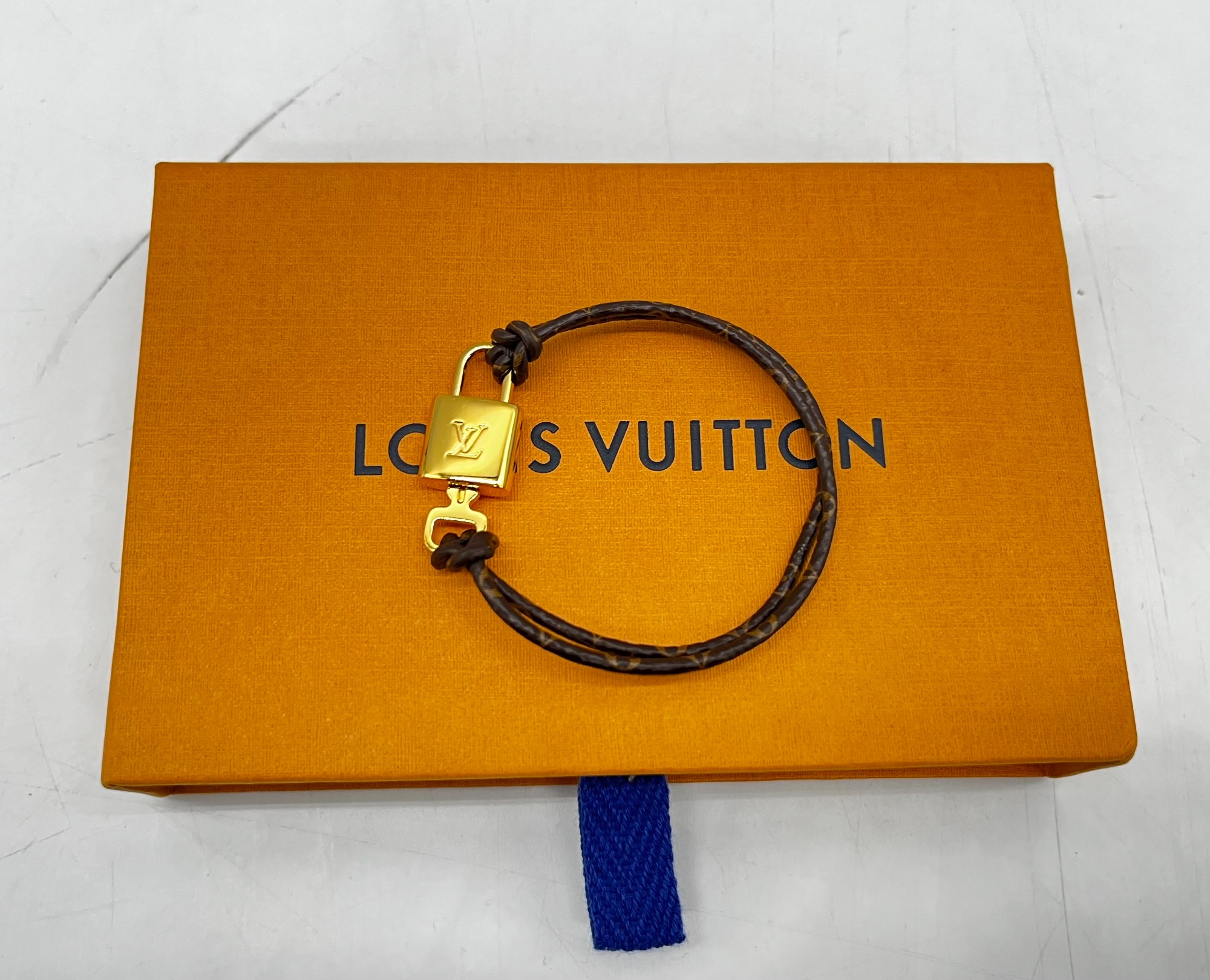 LOUIS VUITTON ルイヴィトンブラスレロックイットアゲインモノグラム LOUIS VUITTON(ルイヴィトン)のロックイットアゲインを買取入荷しま