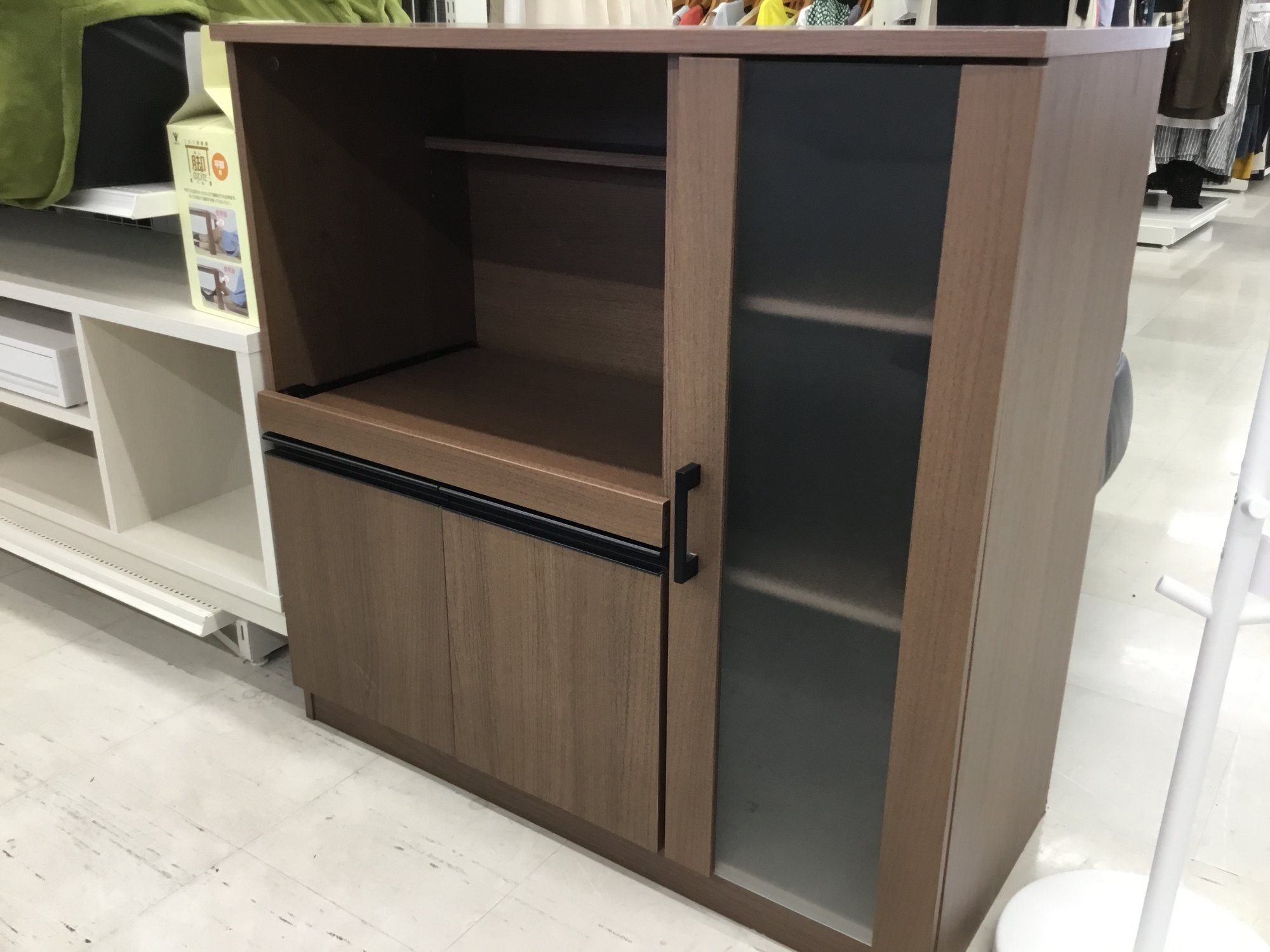 ニトリレンジ台を買取入荷しました。中古家具を買うならトレファクへ
