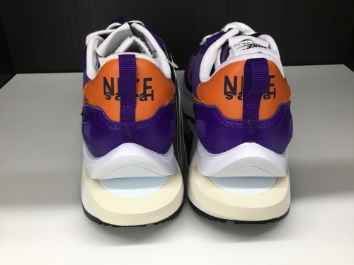 NIKE×sakaiのスニーカー