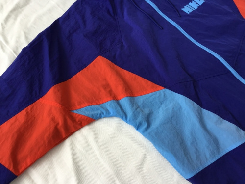 ウィンドランナー ウーブン NB ジャケットのNIKE