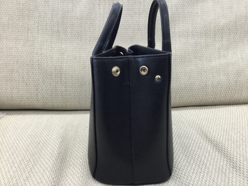 ブランド買取のフルラ