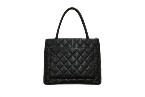 シャネルのトートバッグ